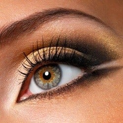 Effective golden-brown make-up Effective golden-brown make-up